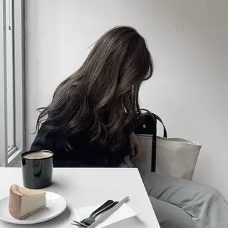 ロング カラー ヘアアレンジ 透け上品ハイトーン 職人ゆうと🤍のヘアスタイル