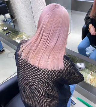 カラー PELE Nagomiのヘアスタイル