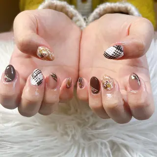 ネイル 根津 綾子のネイルデザイン