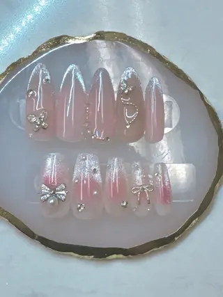 ネイル クイーンズネイル銀座所属・Queeens nailのネイルデザイン