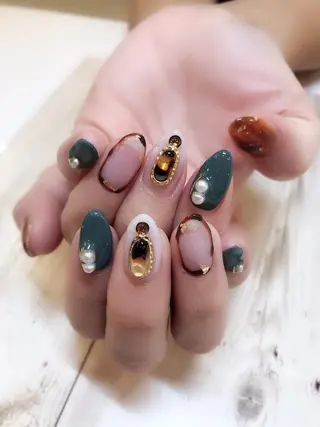 ネイル nailstudio ′ecole所属・nailstudio ′ecoleのネイルデザイン