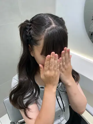 ヘアアレンジ ヘアセット🎀耳つぼ 👂💎MONAMIのヘアスタイル