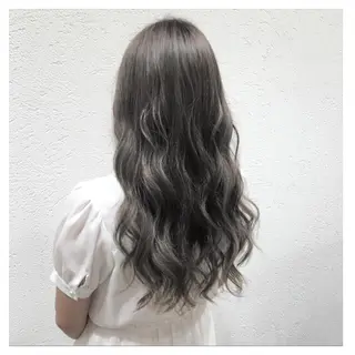 ロング カラー biscohair 髪にドラマを。のヘアスタイル