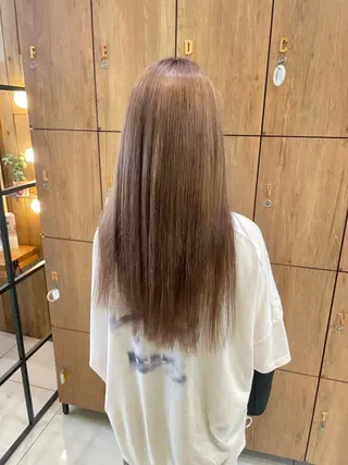 ロング カラー 透明感color吉田 沙羅のヘアスタイル