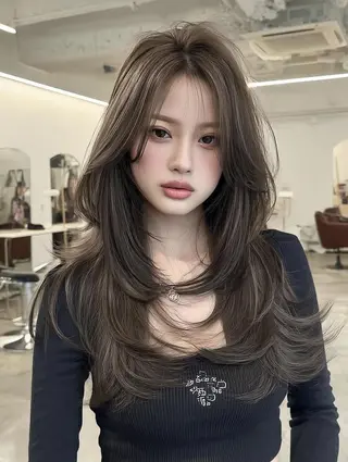 ロング カラー レイヤーカット✨ 福井雄登のヘアスタイル