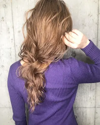 ロング カラー ⭐️横浜ブリーチ特化 美容師　堤涼⭐️のヘアスタイル