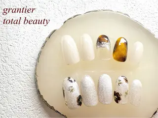ネイル grantier beautyのネイルデザイン