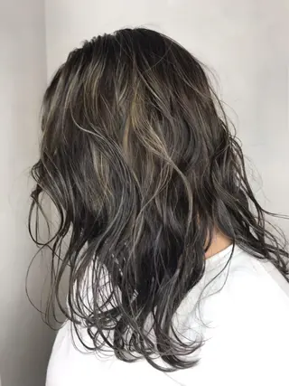 ロング カラー L’atelier BROCANTE （ラトリエ　ブロカント）所属・BROCANTE立川 karasawa.nのヘアスタイル