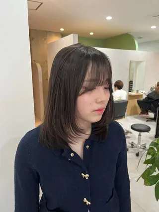 ミディアム 西田 歩果のヘアスタイル
