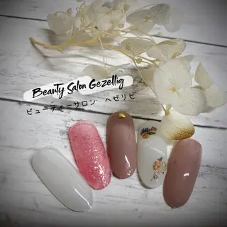 ネイル ビューティーサロン ヘゼリヒのネイルデザイン