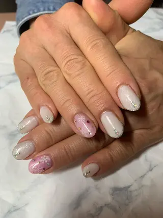 ネイル 菅野 愛花のネイルデザイン