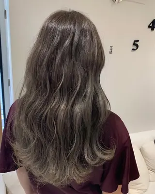 ロング カラー 松吉 純平のヘアスタイル