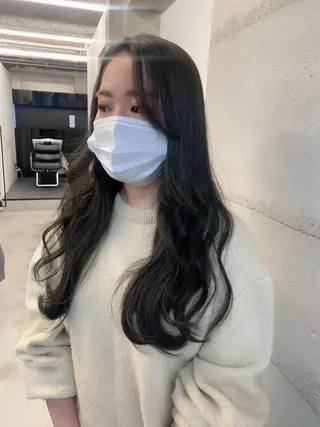 セミロング カラー 透明感/オリーブ/ グレージュ/YUKAのヘアスタイル