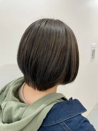 ショート カラー akane .のヘアスタイル