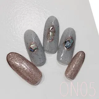 ネイル 園 寛子 （ネイリスト）のネイルデザイン