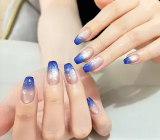 ネイル AngelChris ビューティーサロンのネイルデザイン