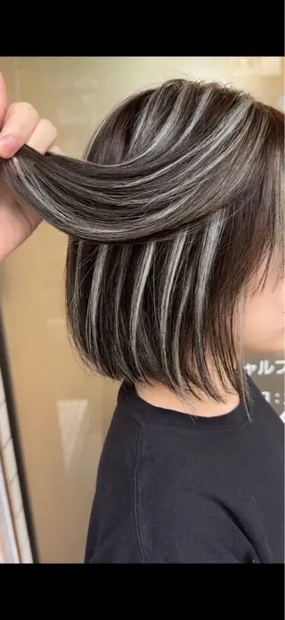 ショート Cure2所属・🌈白いハイライト 🌈 🐶ノザワ🐶のヘアスタイル