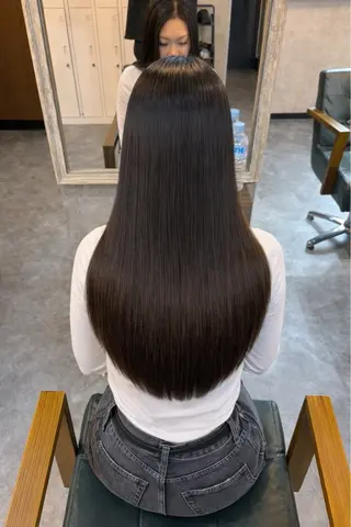 ロング ヴェチカヘア京橋所属・脱白髪染め カミタニのヘアスタイル