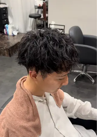 ショート パーマ ヘアアレンジ メンズ ulus Libre 溝口 隼人のヘアスタイル