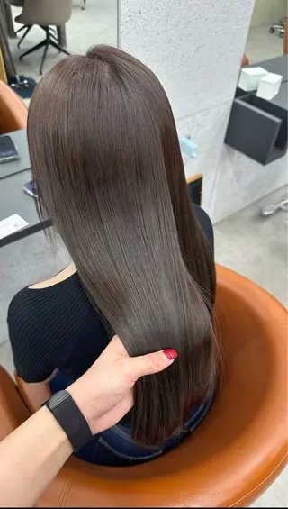 ロング 高松 沙耶のヘアスタイル