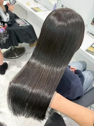 カラー 春の透明感ヘア🌸 横浜UNITEDのヘアスタイル