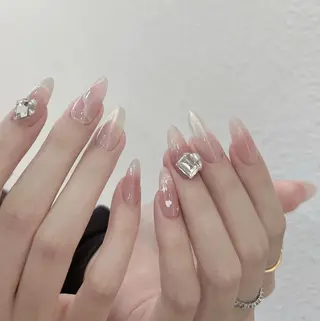 ネイル Queens ゲンのネイルデザイン