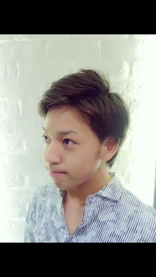 ショート カラー メンズ 内田 芽依子のヘアスタイル