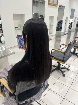 ロング トリウミ カホのヘアスタイル