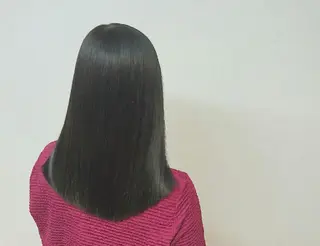 セミロング 透明感ハイライト◎ 伊藤夏海のヘアスタイル