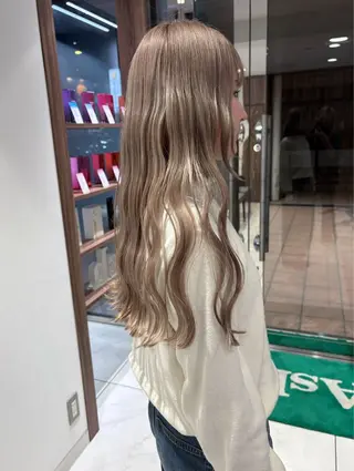 ロング カラー 長田 有加のヘアスタイル
