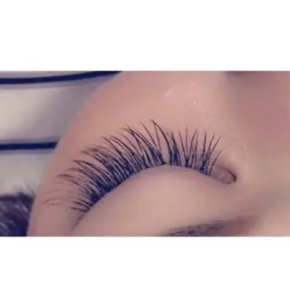 マツエク・マツパ しもかわ かほのヘアスタイル