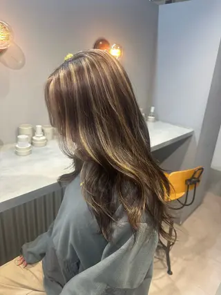 ロング カラー 💖ハイライト/ハイ トーン💖MIKIのヘアスタイル