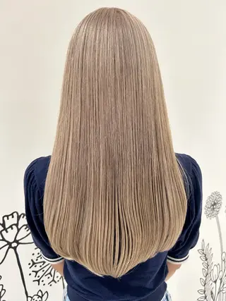 ロング カラー ハイトーン/ブリーチ 似合せカット/パーマのヘアスタイル
