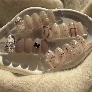 ネイル 冨田🧁maison de NALIのネイルデザイン