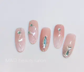 ネイル M&D BeautySalon銀座店所属・M&D 銀座店のネイルデザイン