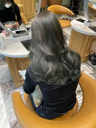 セミロング カラー 美髪/カラー 美容院🌈渡辺隼也のヘアスタイル