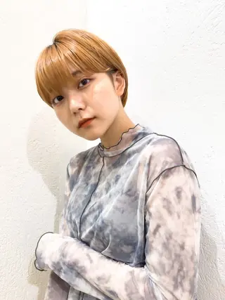 ショート カラー FERIA梅田🖤 透明感カラー🎀のヘアスタイル
