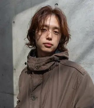 ミディアム メンズ ルカ/メンズ/ ニュアンスヘアのヘアスタイル