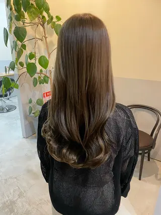 ロング カラー 小久保 里紗のヘアスタイル