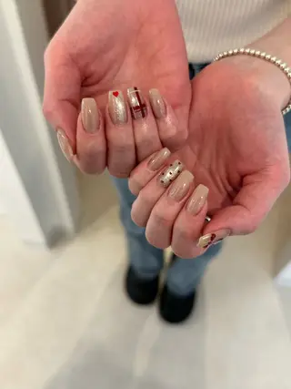 ネイル MIORA︎ マツエク×ネイルのマツエク・マツパデザイン