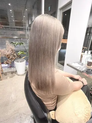 セミロング カラー 圧倒的なケアブリーチ /髪質改善🩵松田のヘアスタイル