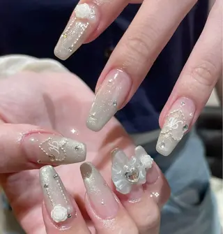 ネイル ネイルサロン　SLASH所属・Aki ୨୧のネイルデザイン