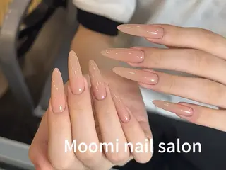 ロング Moomi nail salonのネイルデザイン