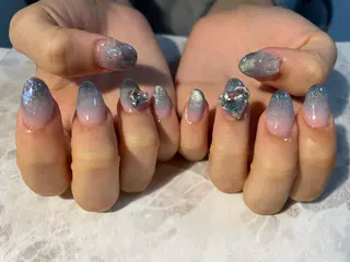 ネイル Roi〈ロワ〉 Minakoのネイルデザイン