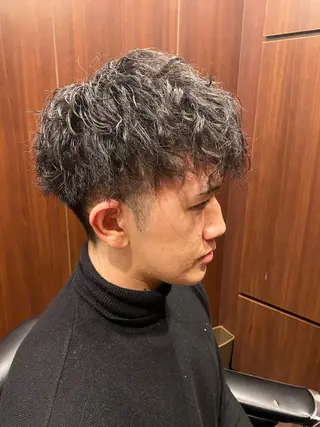 パーマ メンズ プレミアムバーバーヒロ銀座所属・成田 知佳のヘアスタイル