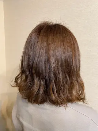 ミディアム カラー Tr　Spa Salon Careのヘアスタイル