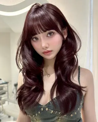 ロング MIYOSHI RIRIのヘアスタイル