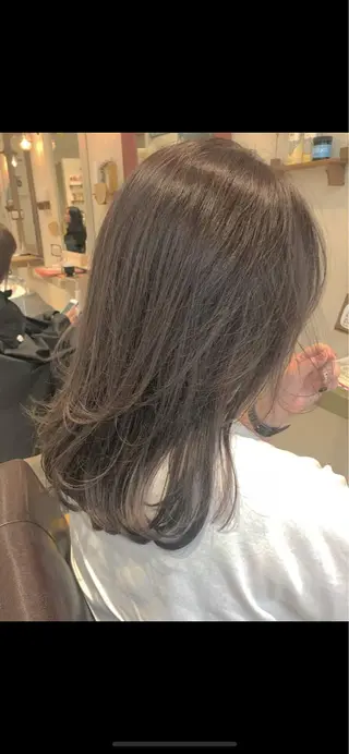 セミロング カラー nakahara madokaのヘアスタイル