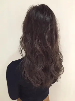 ミディアム セミロング ロング カラー 髪質改善 ami byAbsoのヘアスタイル