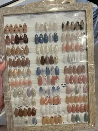 ネイル きらきらネイルサロン所属・池田 もえのネイルデザイン